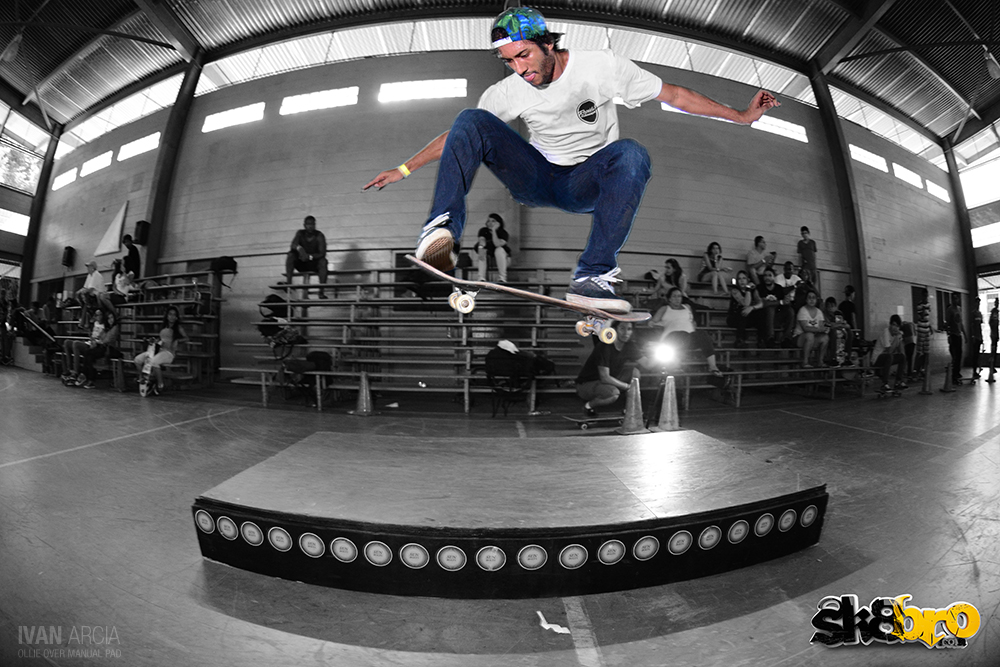 Ivan Arcia - ollie over manual pad
